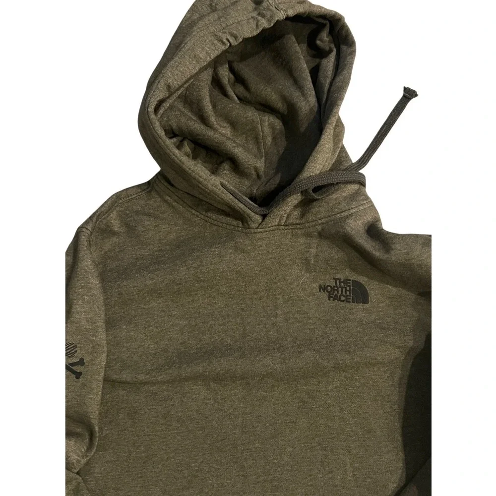 The North Face Mens Half Dome Pullover Hoodie Green‎ A7V9B Medium